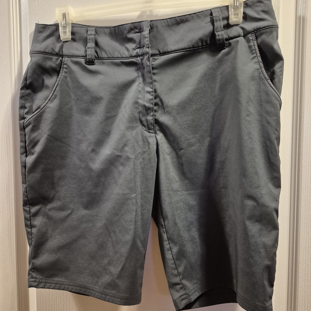 Stylish Women's Gray Bermuda Shorts